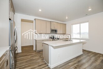 302 Ravello St in Caldwell, ID - Building Photo - Building Photo