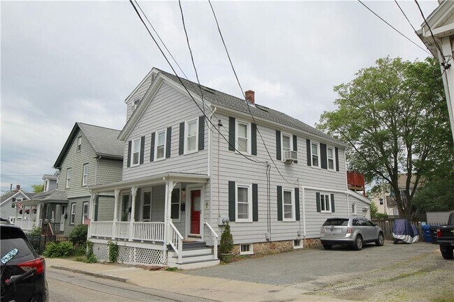 28 Mc Allister St-Unit -1 in Newport, RI - Building Photo - Building Photo