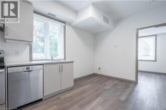 36 Grant Ave in Hamilton, ON - Building Photo - Building Photo