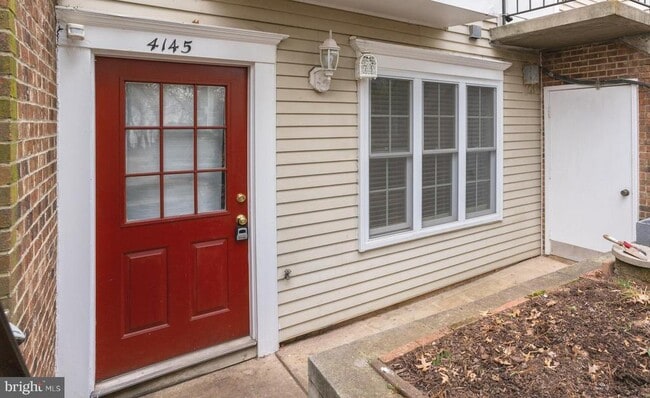 property at 4145 Weeping Willow Ct