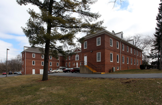 Oak Terrace in Lebanon, PA - Building Photo - Building Photo