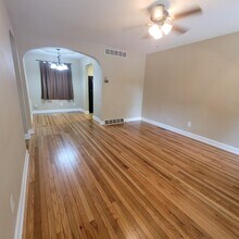 519 Gordon S in Wichita, KS - Building Photo - Building Photo