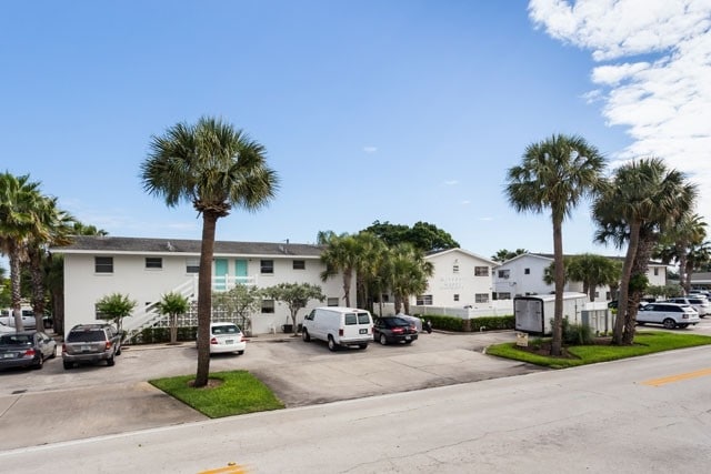 Magnolia Apartments in Melbourne, FL - Foto de edificio - Building Photo