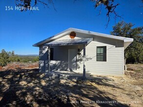 154 Hopi Trail in Bandera, TX - Building Photo - Building Photo