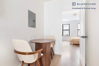 940 1st Ave in New York, NY - Foto de edificio - Building Photo