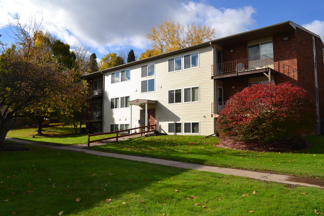 Hidden Valley Apartments in Syracuse, NY - Building Photo - Building Photo