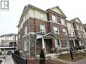 31 Massachusetts Ln in Markham, ON - Building Photo - Building Photo