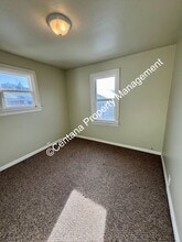 2214 Locust St in Butte, MT - Building Photo - Building Photo