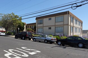 500 Maple Ave in South San Francisco, CA - Building Photo