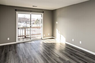 507 Gaslight Ln in Bellevue, NE - Building Photo - Building Photo