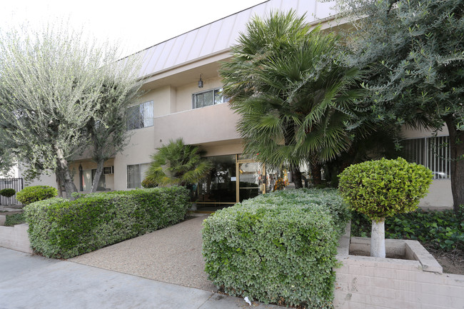 Encino Hillcrest Apartments