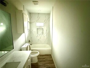 15 West Dr in Edinburg, TX - Building Photo - Building Photo