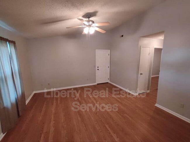 633 Trevor St in Hinesville, GA - Building Photo - Building Photo