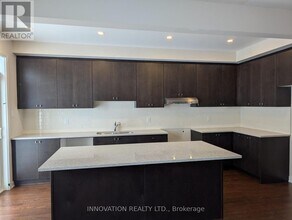 734 Tincture Pl in Ottawa, ON - Building Photo - Building Photo