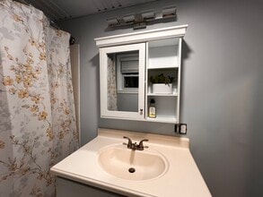 143 Foote St, Unit 1 in Barrington, RI - Building Photo - Building Photo