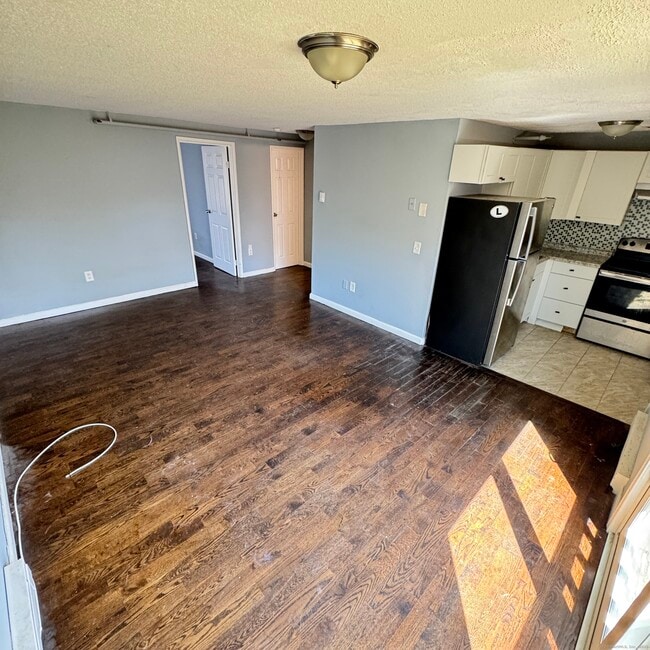 32 Old Foxon Rd in East Haven, CT - Building Photo - Building Photo