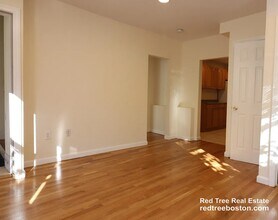 20 Magoun St, Unit 1 in Cambridge, MA - Building Photo - Building Photo