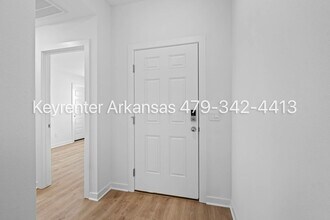 591 Raegan St in Prairie Grove, AR - Building Photo - Building Photo