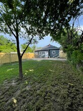 1005 Ave I in Brownwood, TX - Building Photo - Building Photo
