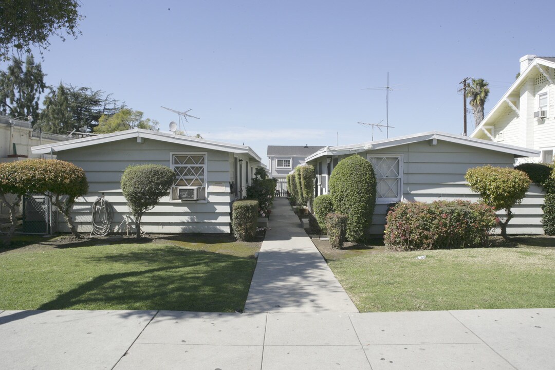 7051-7053 Milton Ave in Whittier, CA - Foto de edificio