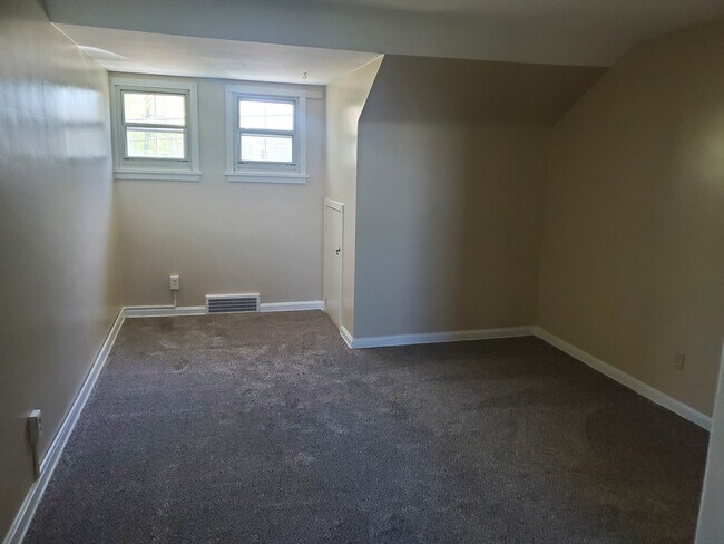 2405 Overlook Rd in Cleveland Heights, OH - Building Photo - Building Photo