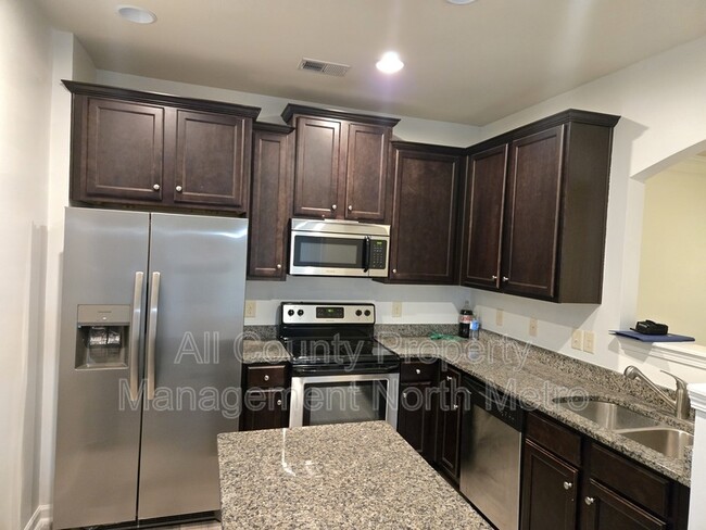 417 Village View in Woodstock, GA - Building Photo - Building Photo
