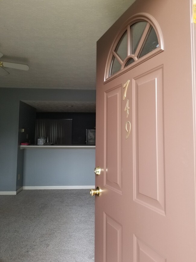 749 E Sherwood Hills Dr in Bloomington, IN - Building Photo - Building Photo