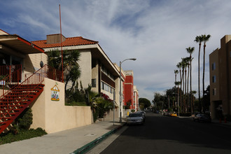 Vista Del Puerto Apartments in San Pedro, CA - Building Photo - Building Photo