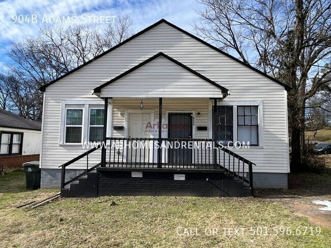 property at 904 Adams St