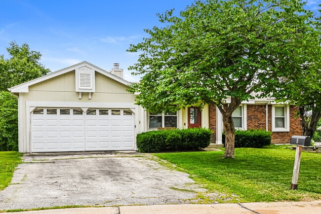 property at 5 Rustic Meadow Ct