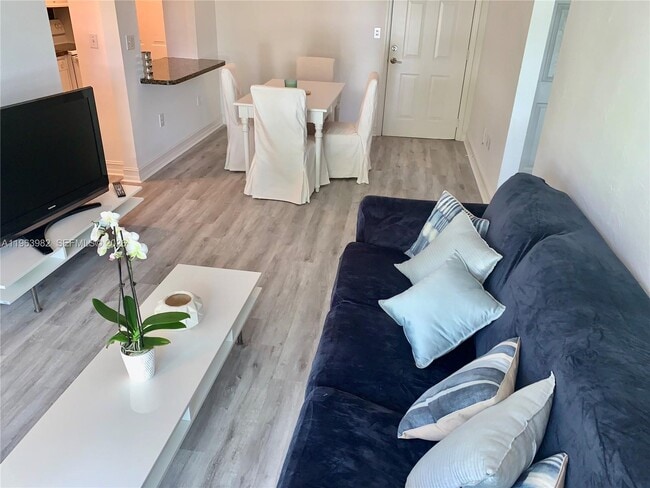 property at 290 Sunrise Dr