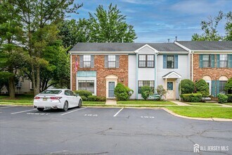 369 Bromley Pl in East Brunswick, NJ - Building Photo - Building Photo