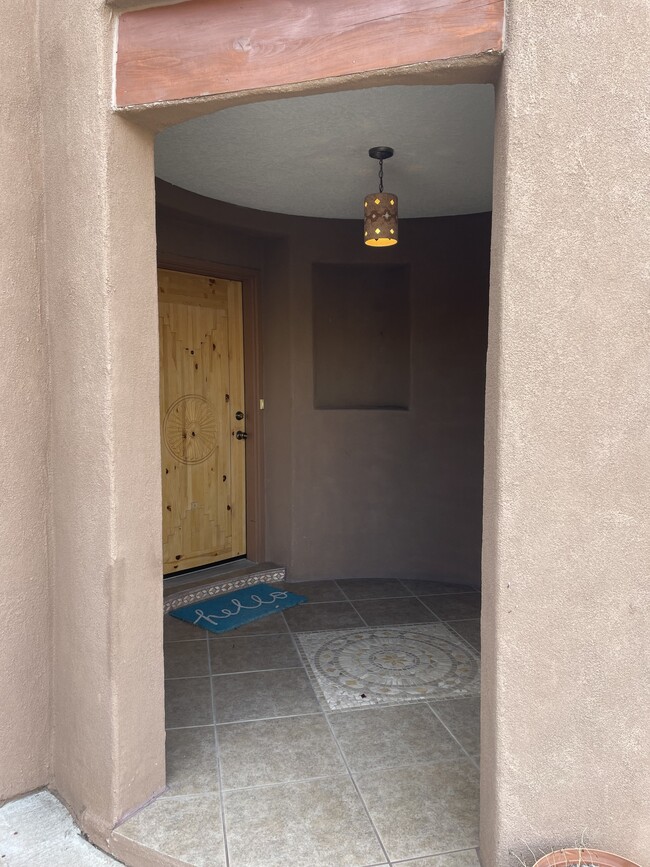 7304 Via Contenta NE in Albuquerque, NM - Building Photo - Building Photo