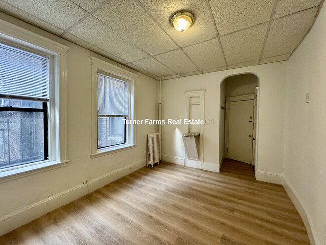 24 Phillips St, Unit 5 in Boston, MA - Building Photo - Building Photo