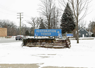 Restoration Towers in Detroit, MI - Building Photo - Building Photo