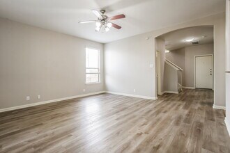 1303 Sunny Meadows Loop in Georgetown, TX - Building Photo - Building Photo