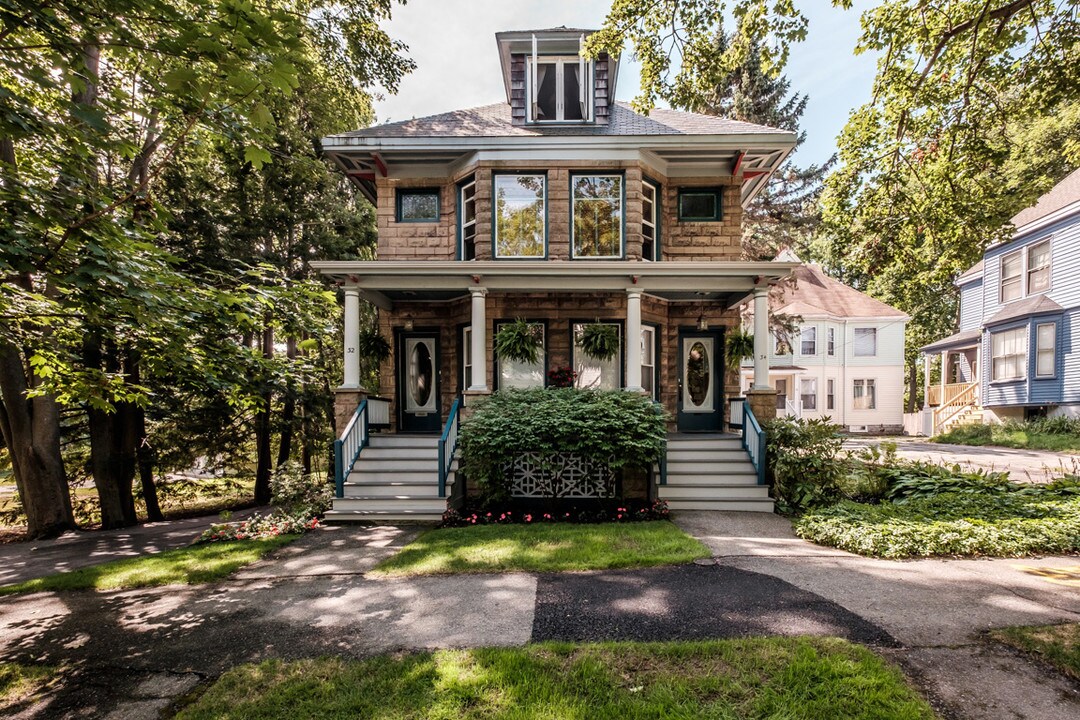 34 Pleasant Ave, Unit 34 in Portland, ME - Building Photo