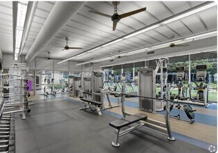 1700 Cedar Springs Rd in Dallas, TX - Building Photo - Building Photo