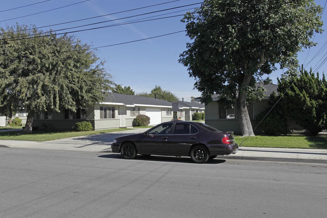 8566-8576 Watson St in Cypress, CA - Building Photo