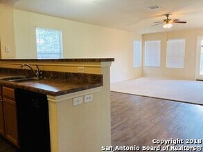 2711 Skybound in San Antonio, TX - Building Photo - Building Photo