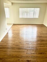 2054 Chariton St, Unit 3 in Los Angeles, CA - Building Photo - Building Photo