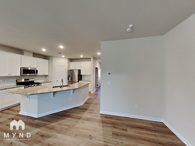 13049 Cottage Crst Ln in Charlotte, NC - Building Photo - Building Photo