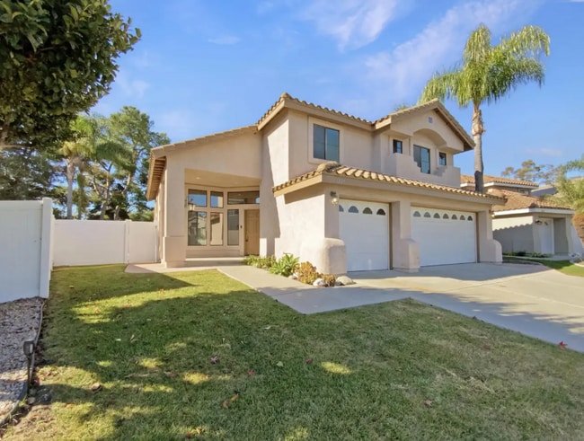 1227 Calle Ultimo in Oceanside, CA - Building Photo - Building Photo