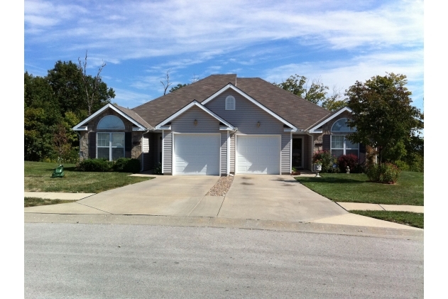 Meadows of Remington in Independence, MO - Building Photo