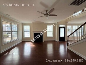 535 Balsam Fir Dr in Cary, NC - Building Photo - Building Photo