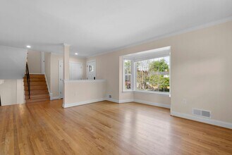 9836 Belhaven Rd in Bethesda, MD - Building Photo - Building Photo