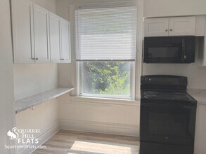 5704 Darlington Rd, Unit 2nd Flr Apt July 1 in Pittsburgh, PA - Foto de edificio - Building Photo