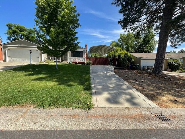7200 Sunset Ave in Fair Oaks, CA - Foto de edificio - Building Photo