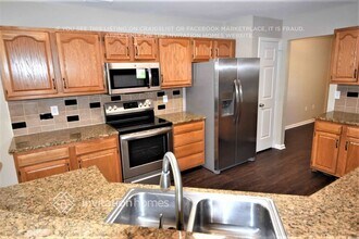 4005 Canbury Ct in Charlotte, NC - Building Photo - Building Photo