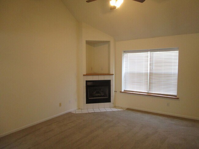 5013-5015-5015 Betty Jean Way in Columbia, MO - Building Photo - Building Photo